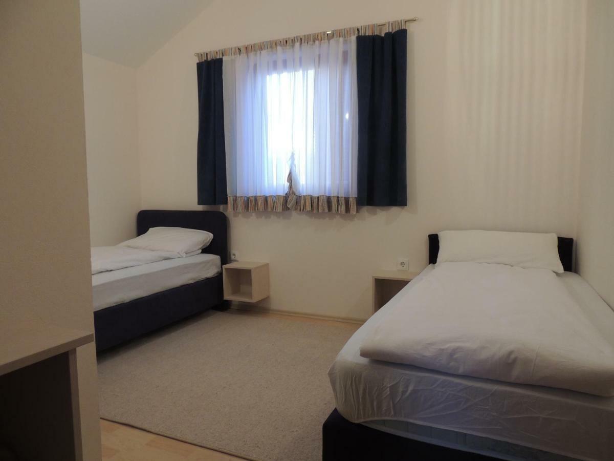 Apartments Villa Aurora Razanac Bagian luar foto